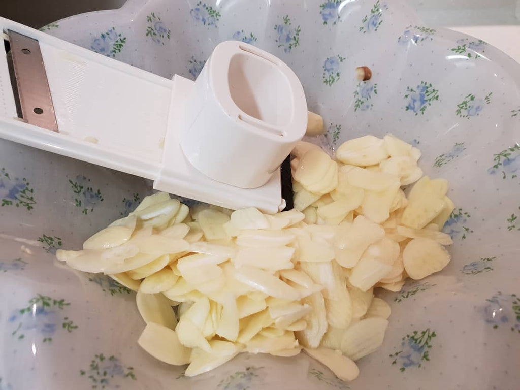 Garlic Slicer Thin, Handheld Manual Garlic Slicer, Lightweight Food Slicer  Rust Proof Kitchen Garlic Slicer, Food Grade Garlic Grater Tool for Fruits